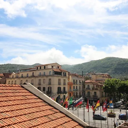 Piazza Tasso Max 1