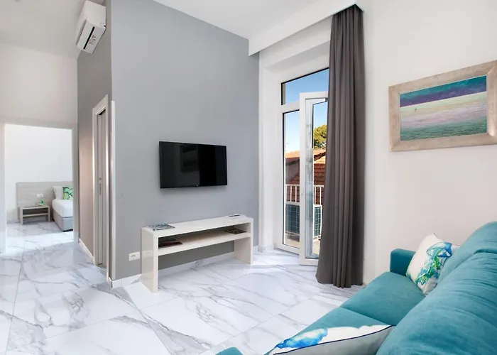 Piazza Tasso Max 1 Apartment *